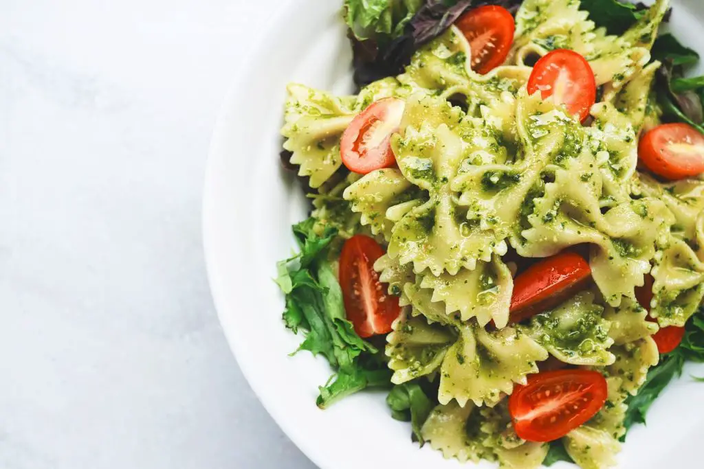 close-up, pasta, pesto