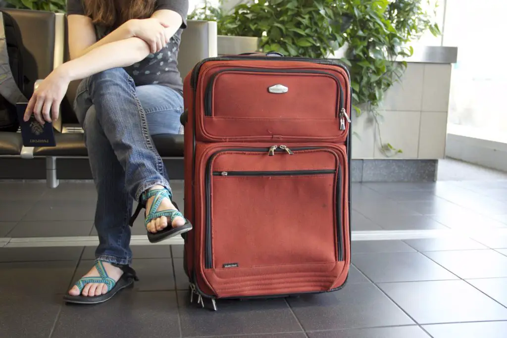 luggage storage in airports in italy