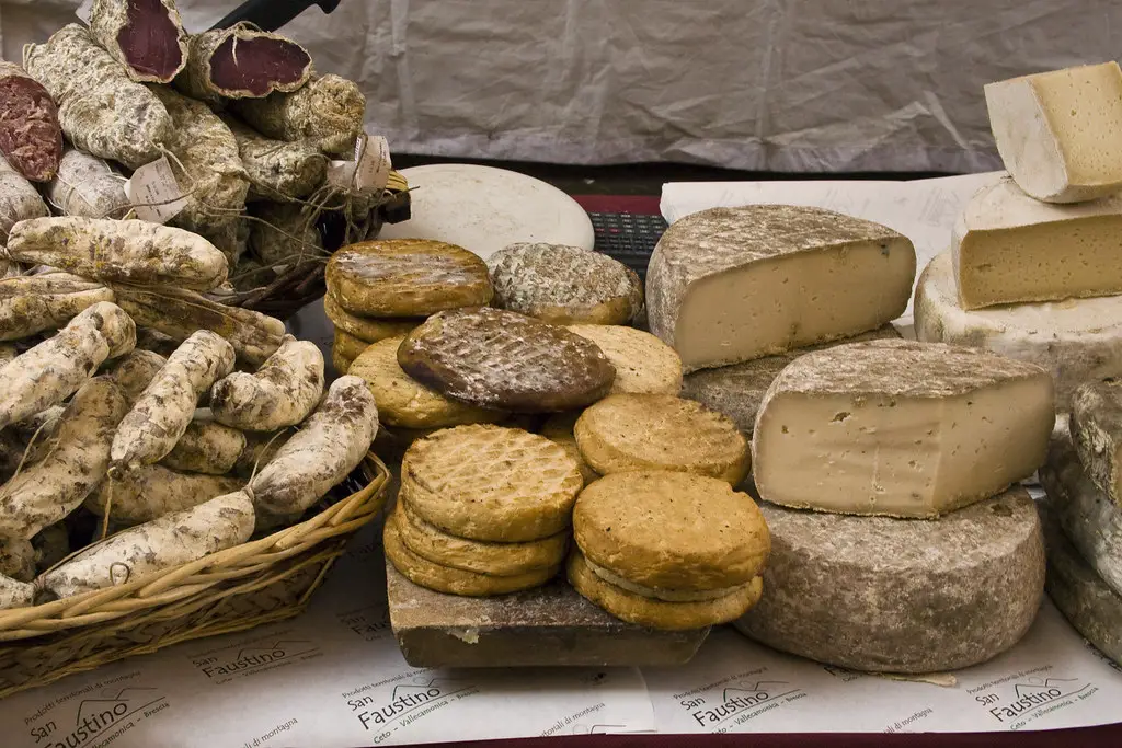 Eat Local in Bergamo: cheeses