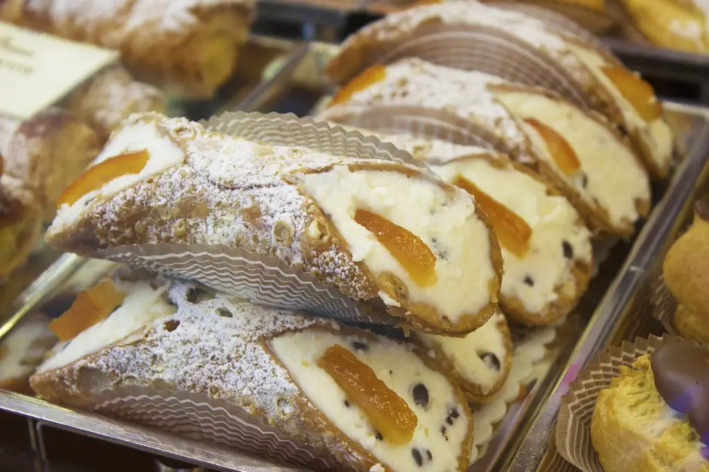 Cannoli Siciliani, a Sicilian dessert