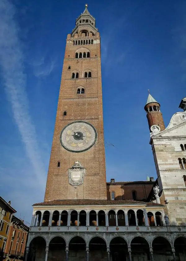 one day itinerary in cremona: visit the Torrazzo