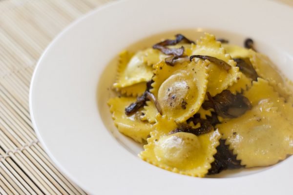 what to eat in Mantua: Pumpkin tortelli and radicchio