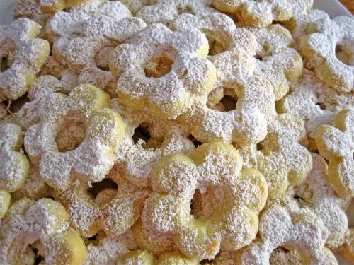 Canestrelli Ligurian cookies to dip in coffee