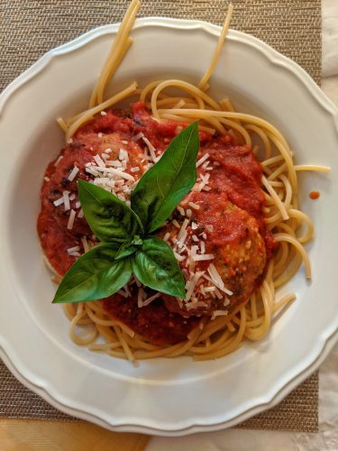 Italian American food spaghetti and meatballs