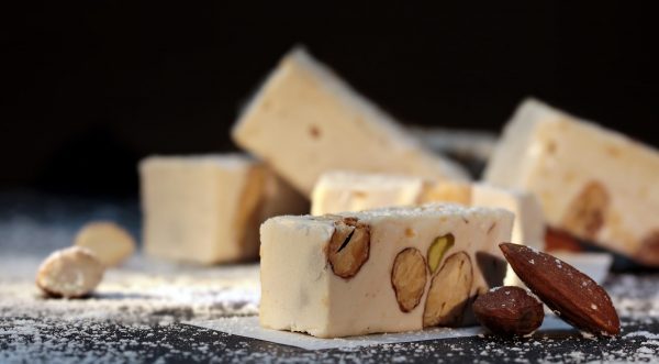 Torrone Italian nougat: origins and varieties