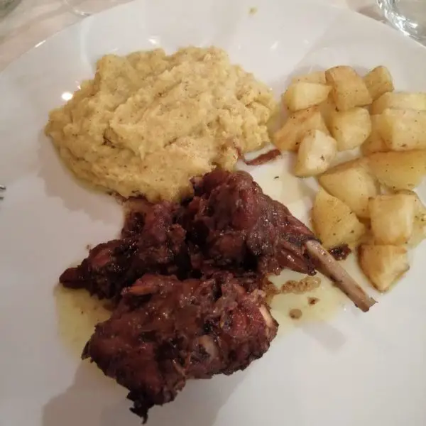 Polenta e cunì (polenta and rabbit)